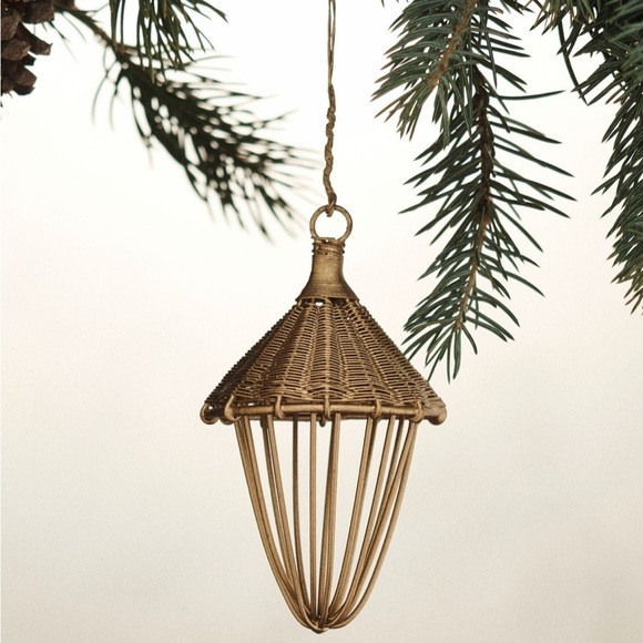 Anthro Living Home Holiday Acorn Wire Ornament New Gold Tone Iron Anthropologie - Picture 2 of 4